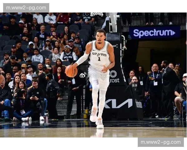 文班亚马正负值高达+41 马刺内线防守构筑禁飞区